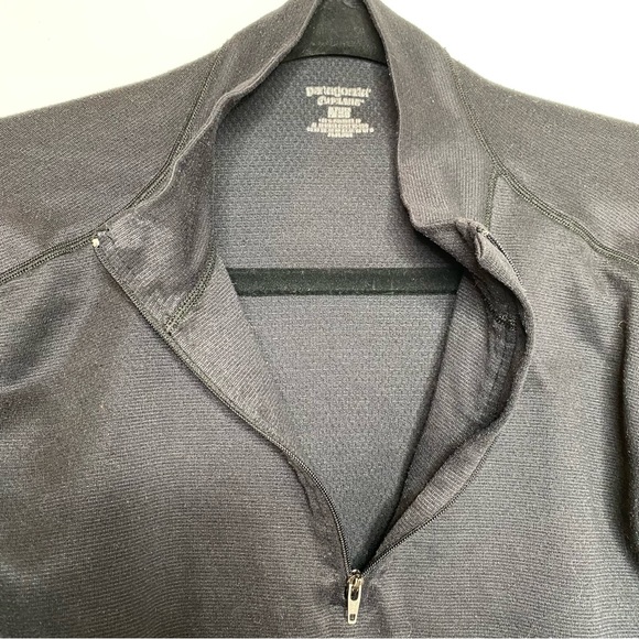 Patagonia Black Half Zip Sweater - Picture 3 of 6